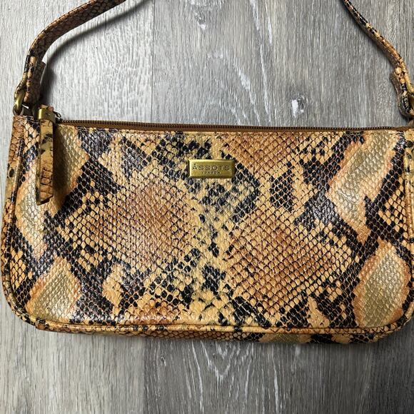Assots London Leather Tan Snake Print Baguette Shoulder Bag - Picture 5 of 9